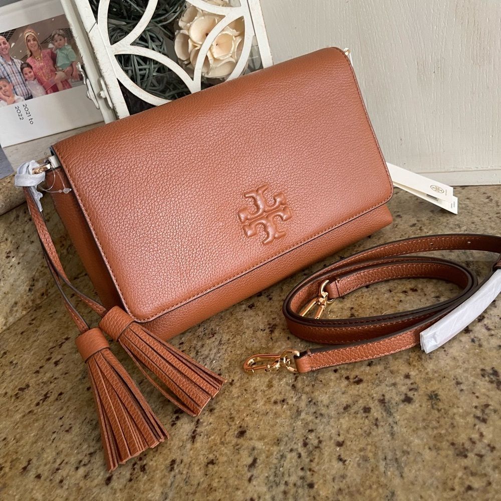New ❤️ Thea Tory Burch crossbody - Picture 3 of 7